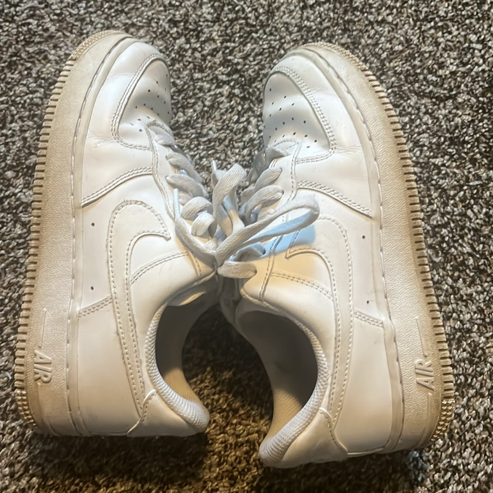 Nike Air Force 1 Shoes - Picture 6 of 9